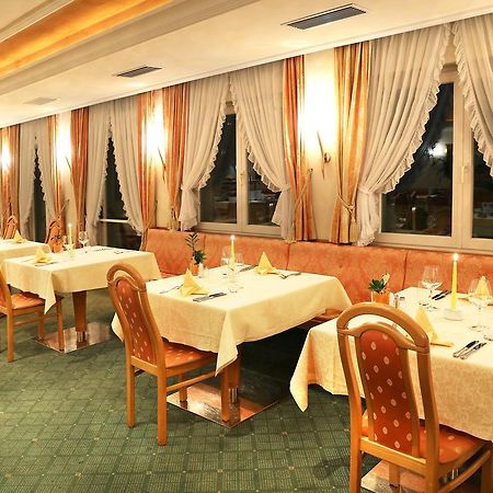 Hotel Maria Theresia Silandro Dış mekan fotoğraf