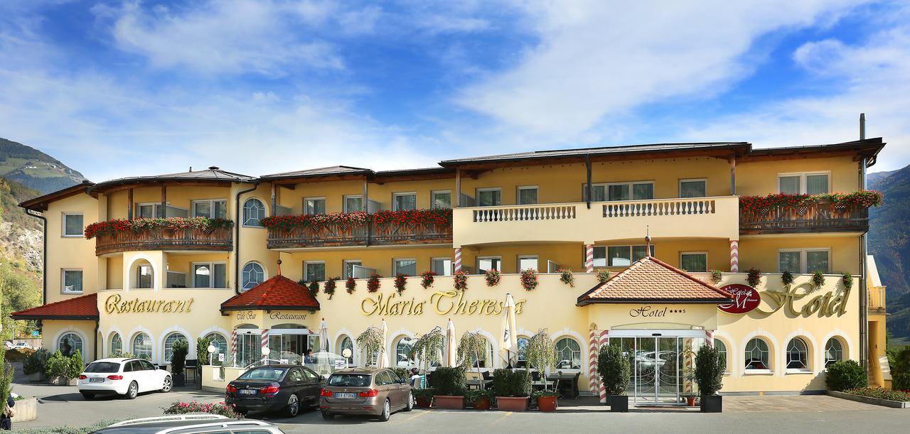 Hotel Maria Theresia Silandro Dış mekan fotoğraf