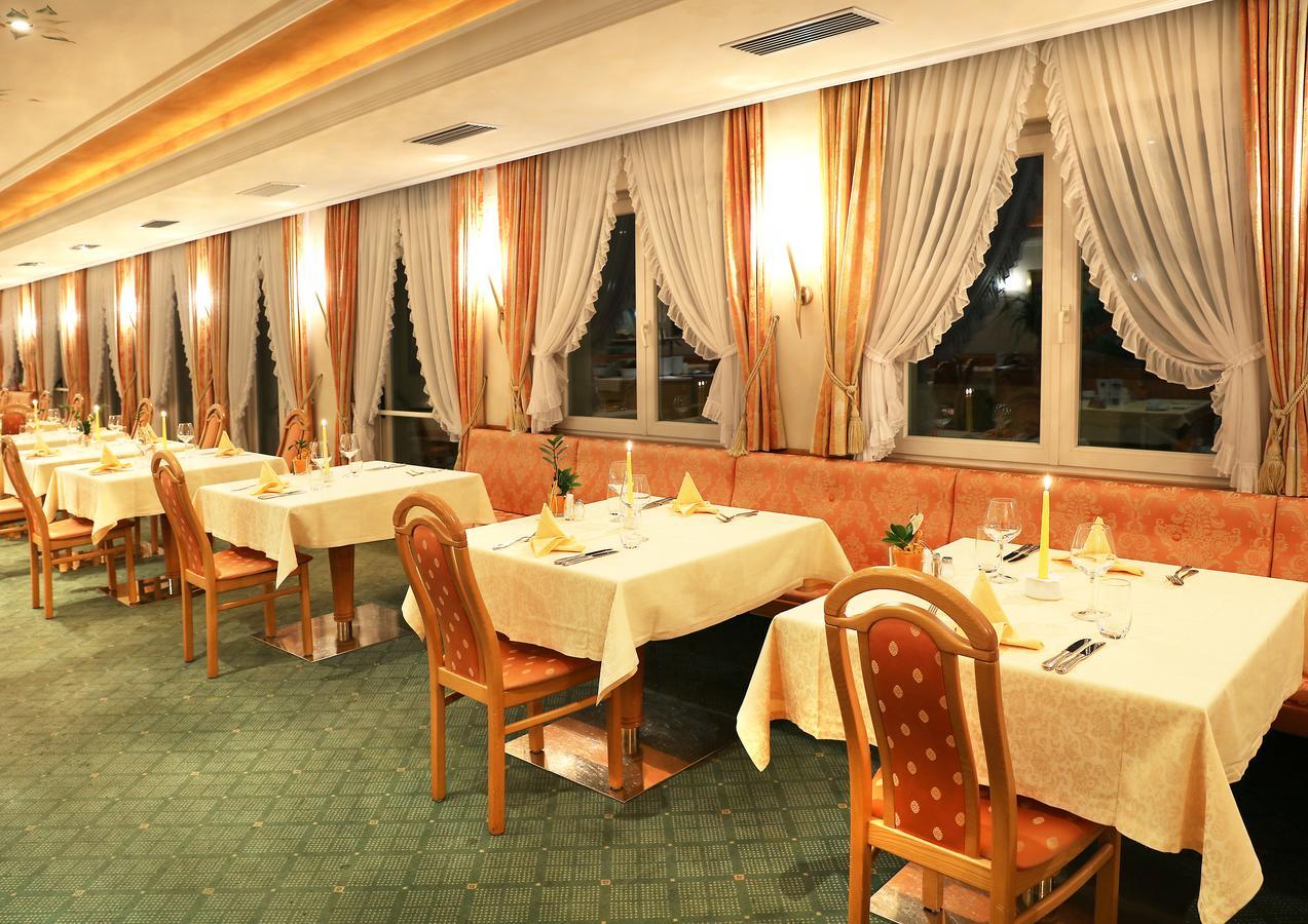 Hotel Maria Theresia Silandro Dış mekan fotoğraf