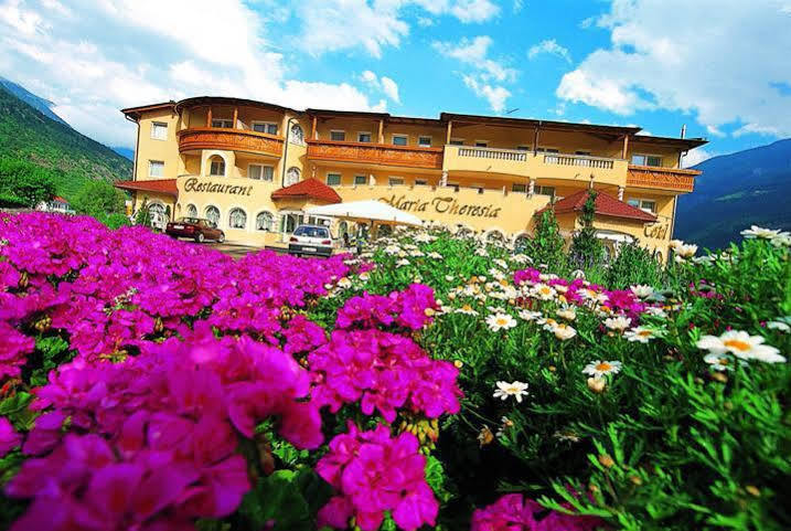 Hotel Maria Theresia Silandro Dış mekan fotoğraf