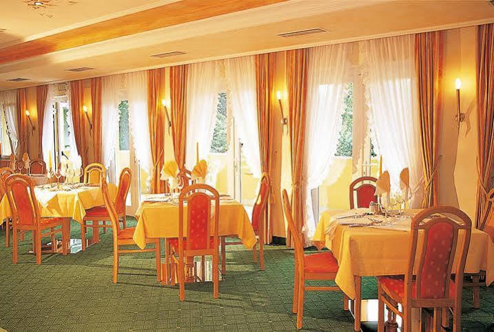 Hotel Maria Theresia Silandro Dış mekan fotoğraf