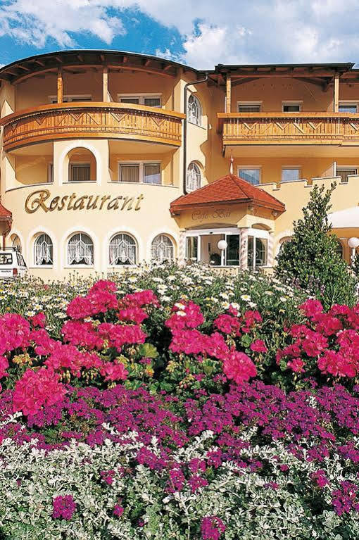 Hotel Maria Theresia Silandro Dış mekan fotoğraf